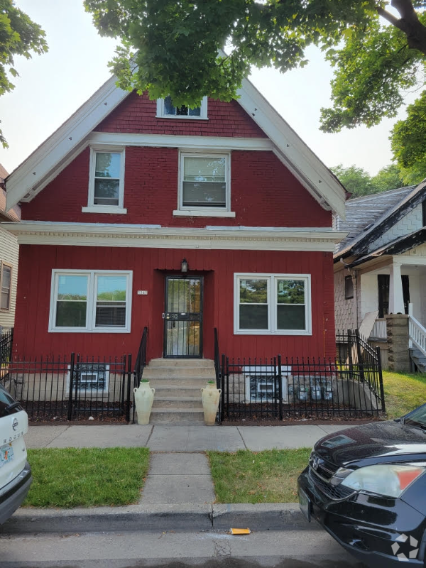 Building Photo - 3245 N 8th St Unit front Rental