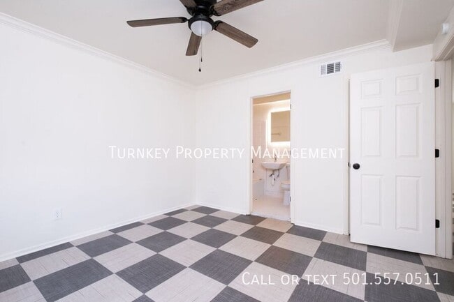 Photo - 623 Sherman St