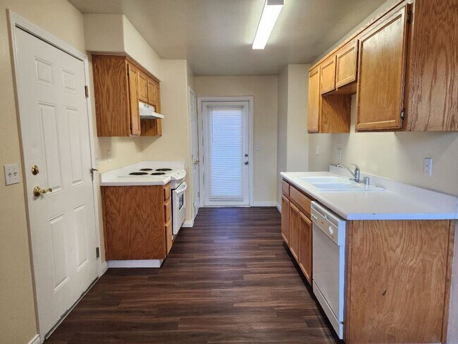 Photo - 722 Spring Meadow Ct Unit 1