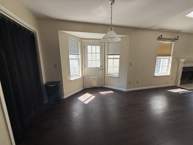 2011 Trent Park Pl