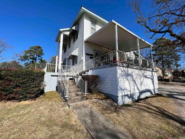 Photo - 1020 Kavanaugh Blvd Unit D