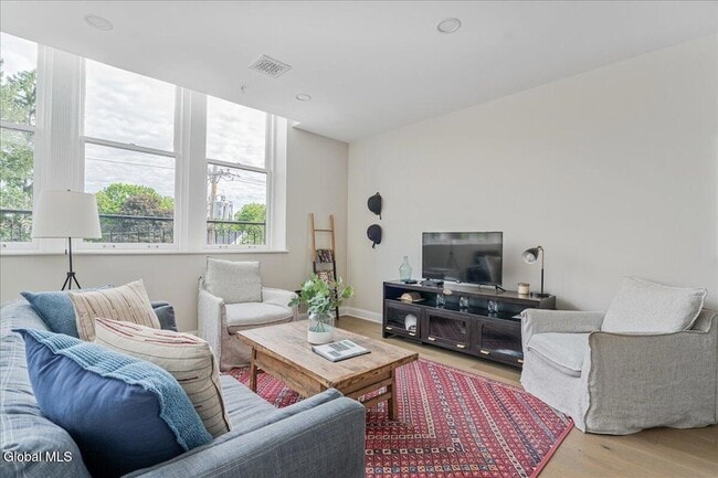 Photo - 77 Van Dam St Unit 305