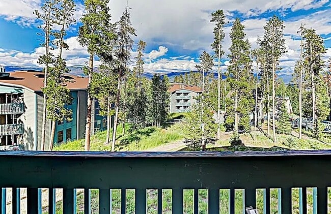 Continental divide views - 9100 Ryan Gulch Rd Unit Treehouse Condo - H202