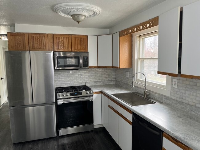 Photo - 809 Trumbull Dr