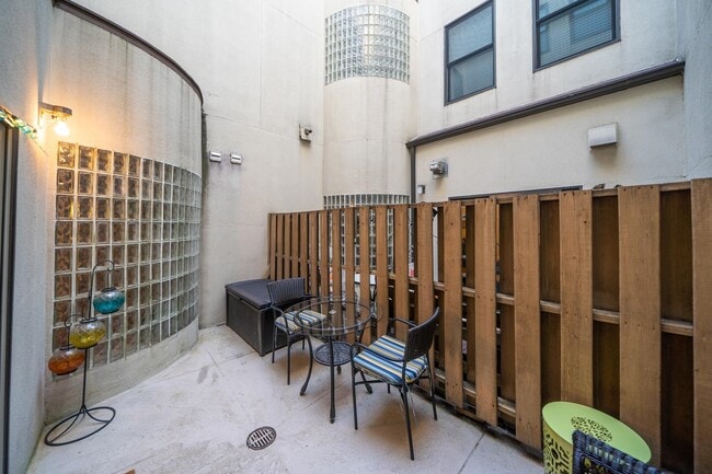 Photo - 360 1st St Unit 3