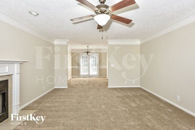 Photo - 712 Winding Bluff Way