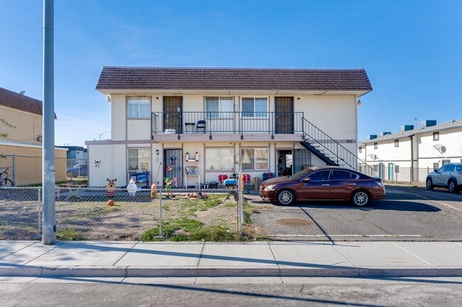 Photo - **MOVE IN SPECIAL! 2 WEEKS FREE IF MOVED IN BY FEB 1ST!**