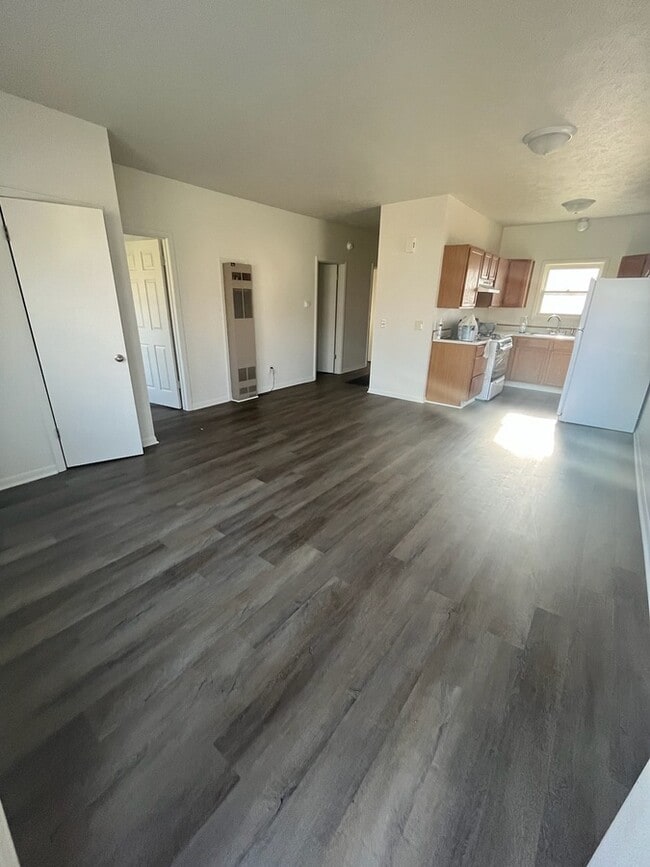 Photo - 48 Eastmanville St Unit 1