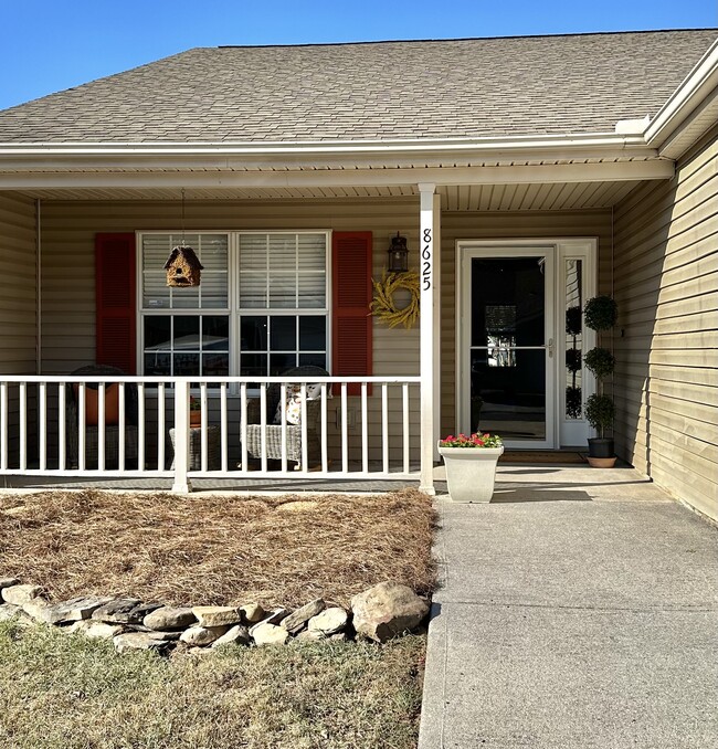 Covered front & back porch - 8625 Flagstone Way Condo Unit 8625 Flagstone Way