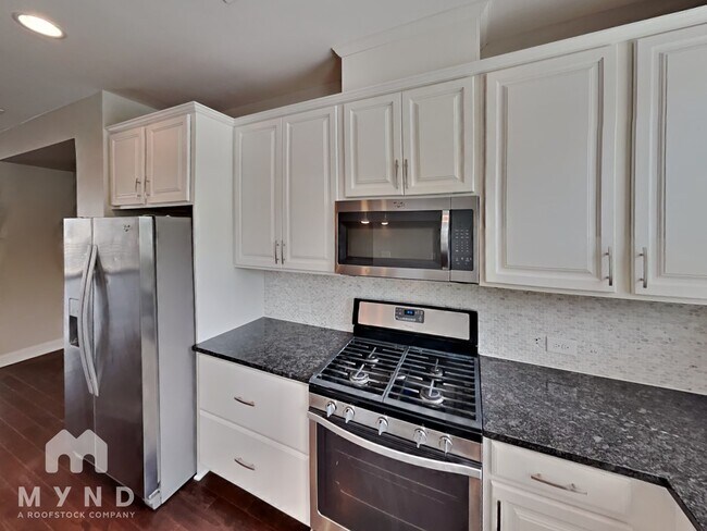 Photo - 2543 Statesville Ave