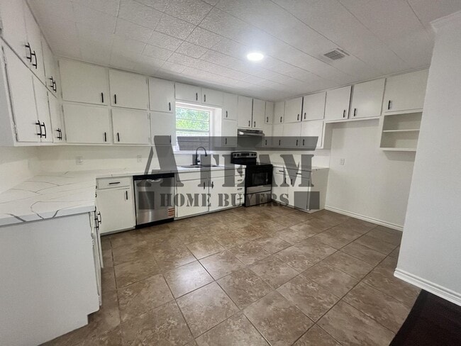 Photo - Remodeled 3 Bedroom 2 Bathroom