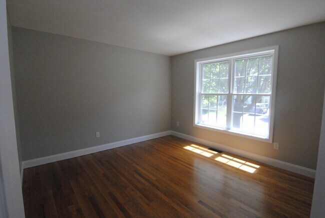 Photo - 46 Cherrywood Dr
