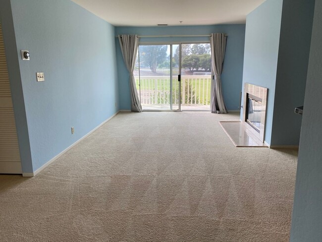 Photo - 300 Murchison Dr