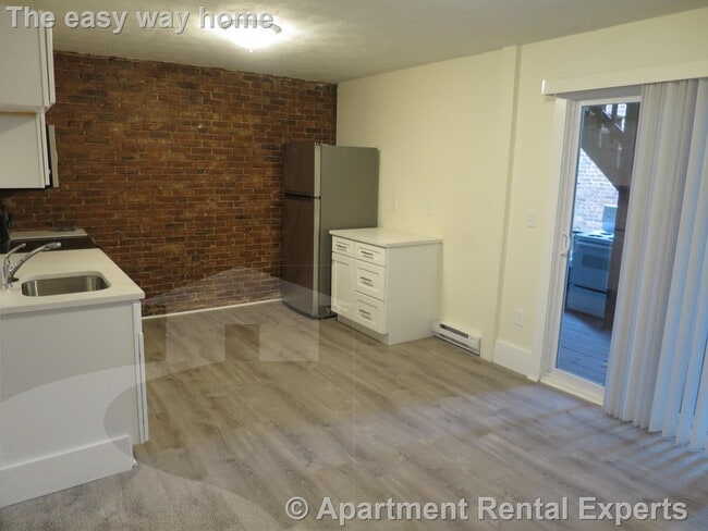 Photo - 3 Elm St Unit #1