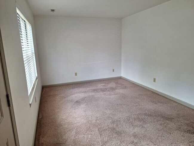 Photo - 3 bedroom/1.5 bathroom- Shellis Square