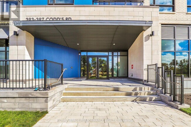 Photo - 397 Codd's Rd Unité 320