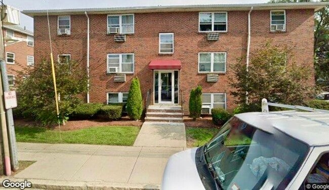 Building Photo - 39 Montvale Ave Unit 6