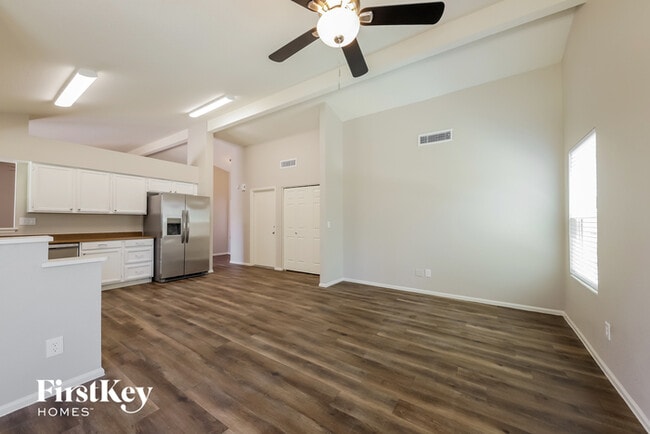 Photo - 5625 W Yucca St