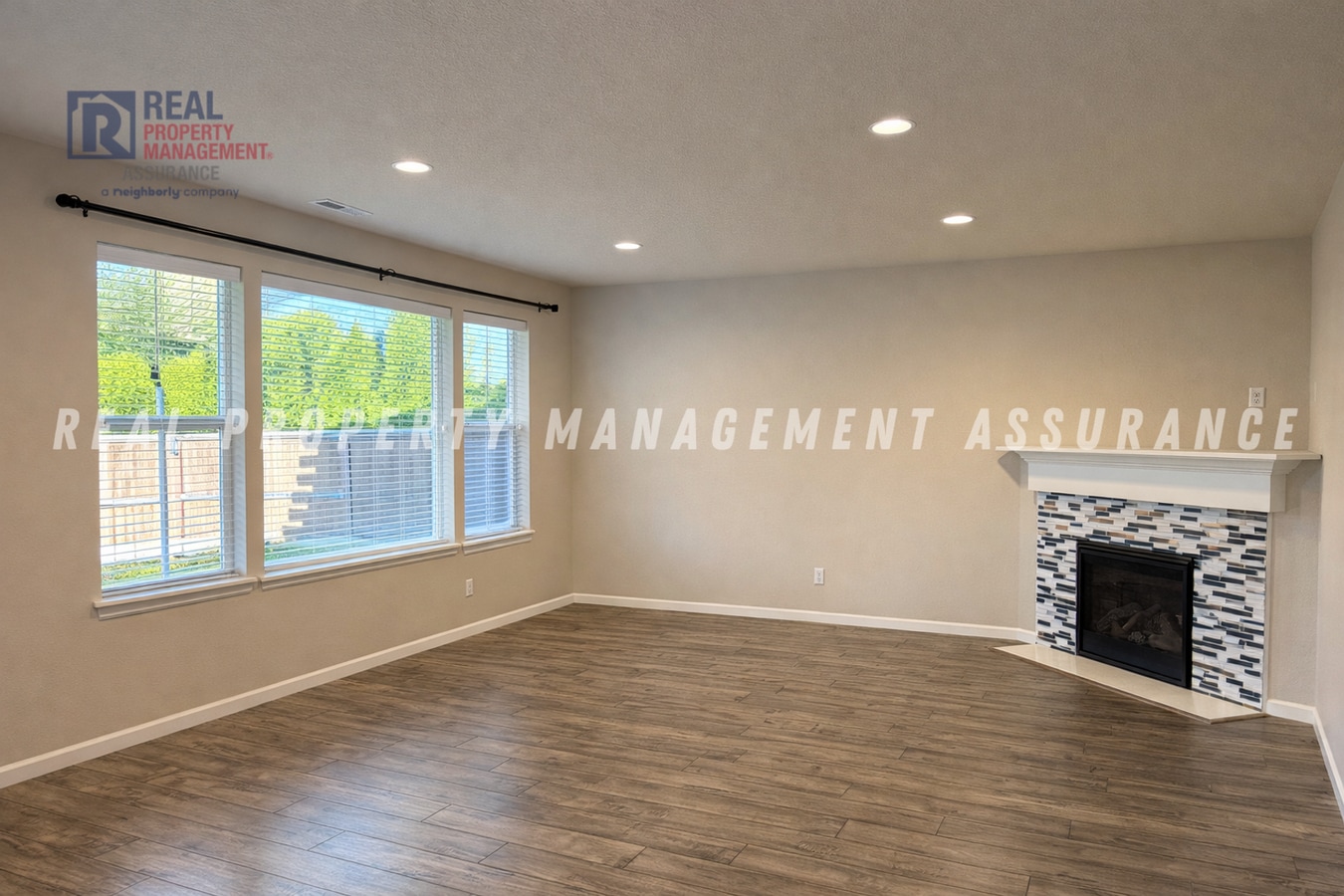 Photo - Spacious & Stylish 5-Bedroom Retreat in Heritage Crossing