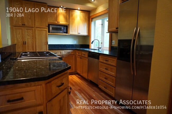 Photo - 19040 Lago Pl NE