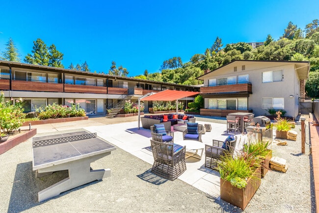 Photo - Vio at Moraga