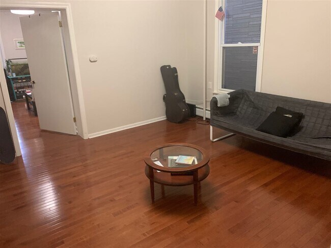 Photo - 543 Newark Ave