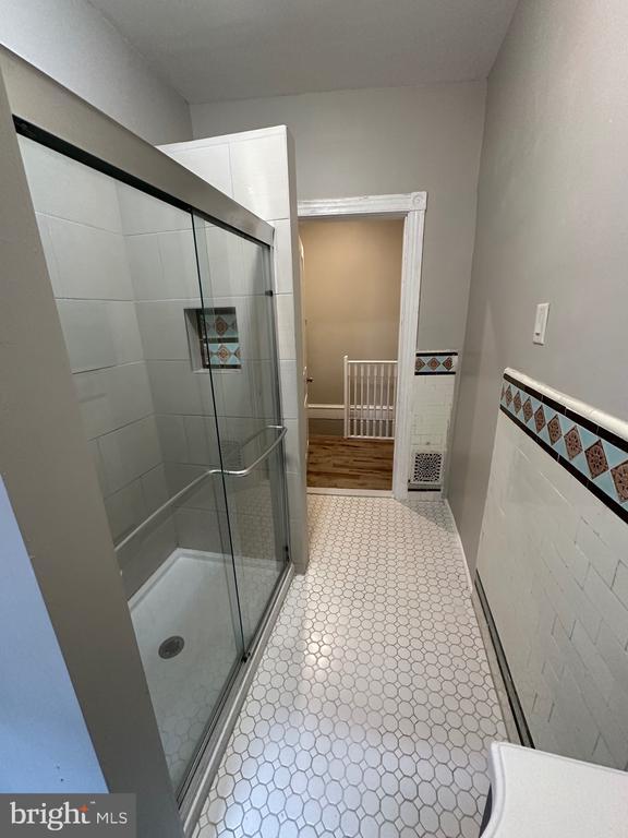 Photo - 4710 Warrington Ave