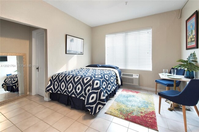 Photo - 3710 Collins Ave Unit N-305