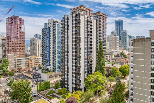 Photo - Spruce Gardens