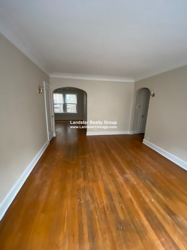 Photo - 1922 W Morse Ave Unit 2S