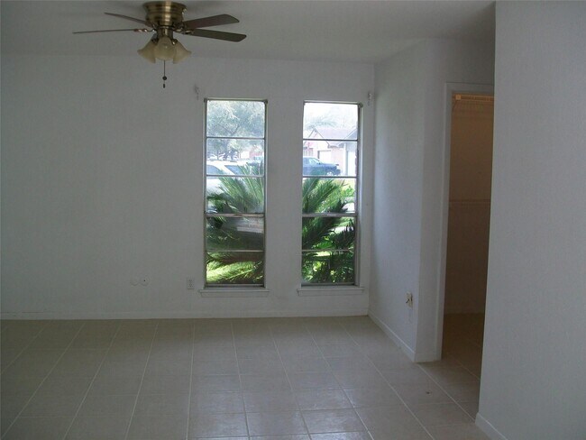 Photo - 2526 Valley Forest Dr