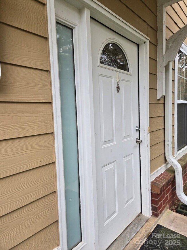 Photo - 15224 Coventry Ct Ln