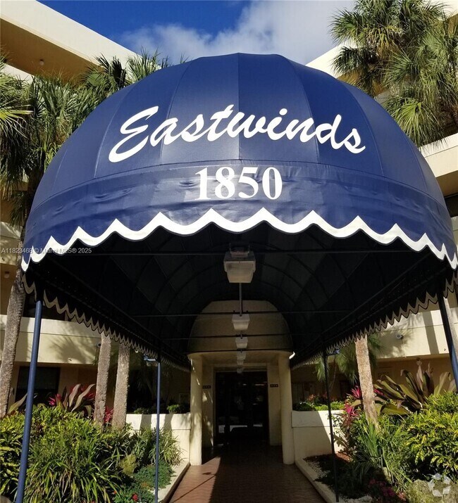Building Photo - 1850 Homewood Blvd Unit 3120