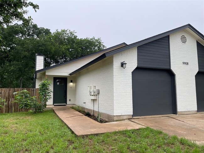 Building Photo - 9908 Brasher Dr