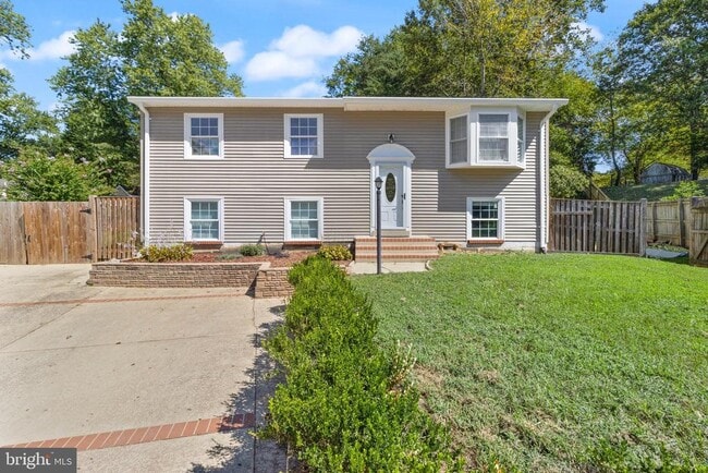 Building Photo - 13730 Marilyn Ct Rental