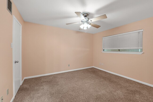 Photo - 15575 Marina Dr Unit True