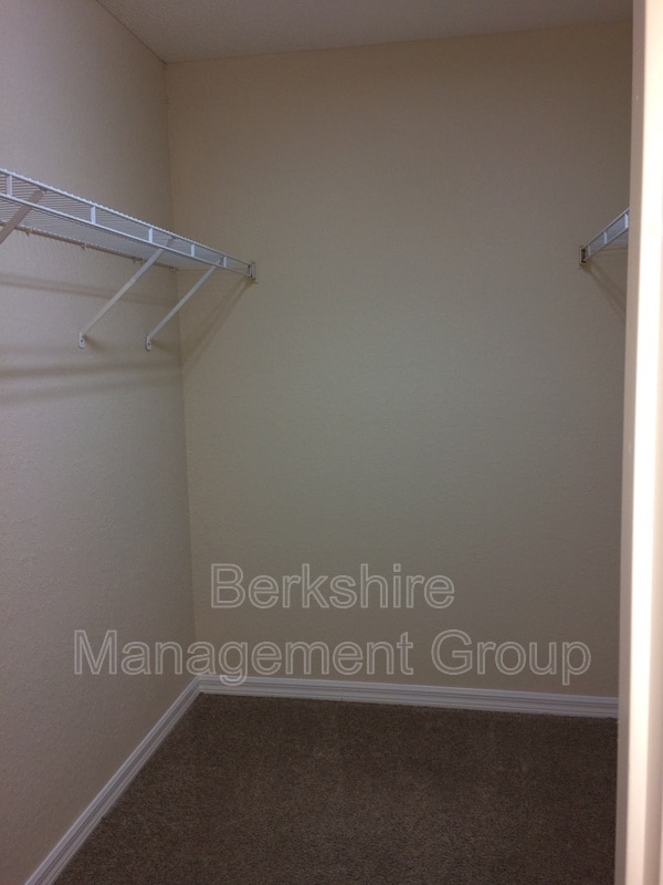 Photo - 1106 Brook Meadow Dr