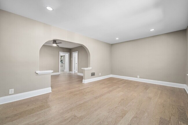 Photo - 5206 Nagel Ave Unit 1F