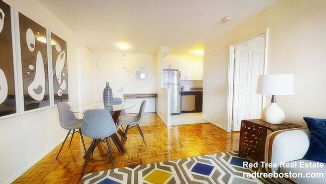175 Freeman St Unit 604