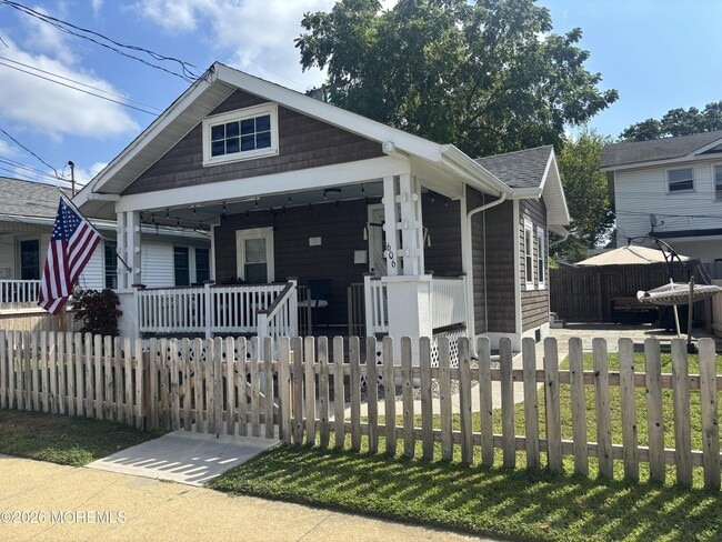 Photo - 606 Hammond Ave
