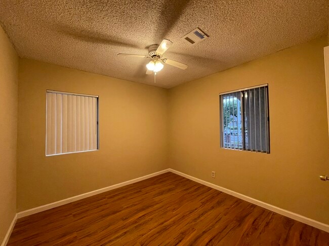 Photo - 11849 Allard St