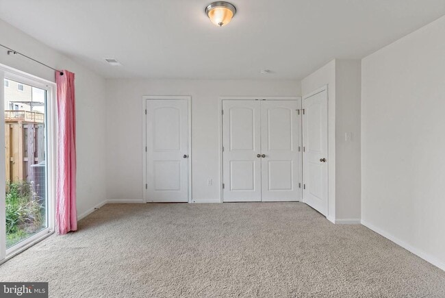 Photo - 162 Magellan Dr