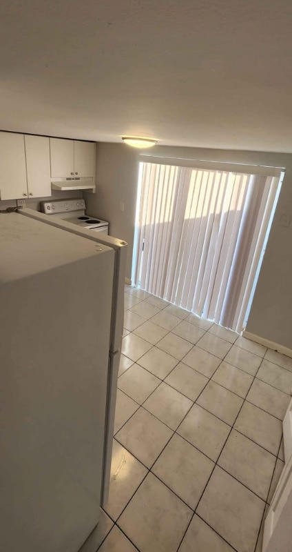 Photo - 460 NE 18th Ave