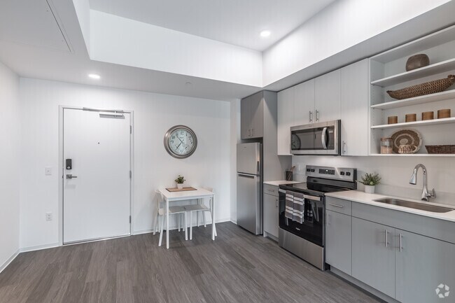 1BR, 1BA - 429SF - Kitchen