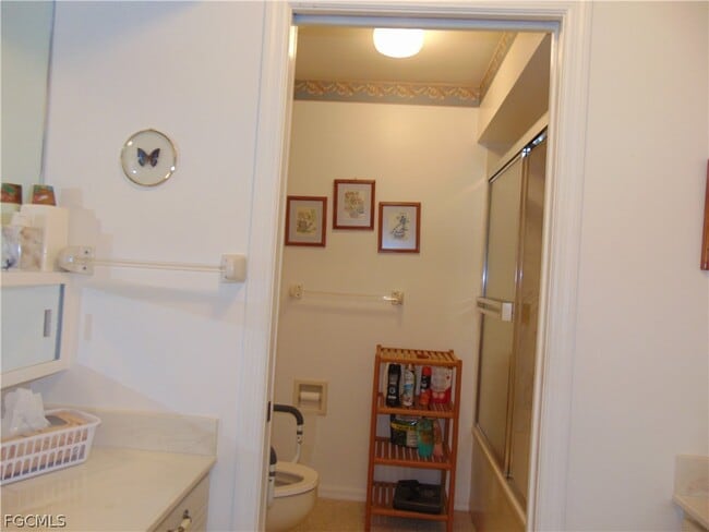 Building Photo - 1092 Riverbend Dr