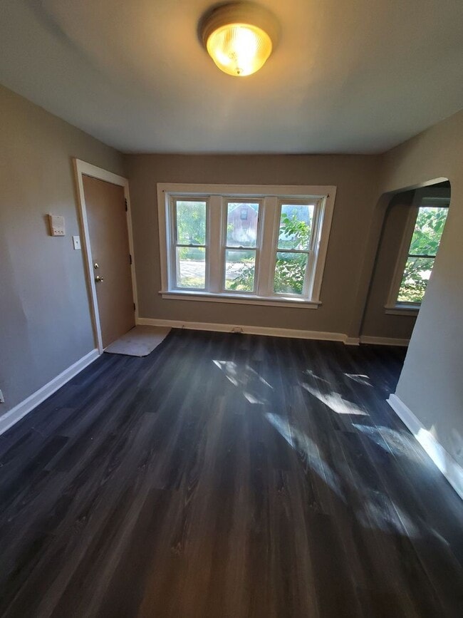 4603 N 29th St - 6 unit