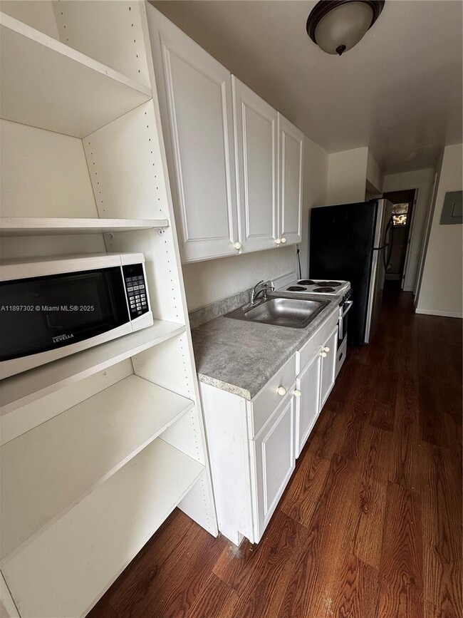 Photo - 2645 NW 21st Ave Unit 1