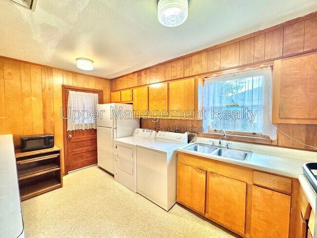 Photo - 638 Huntlee Dr