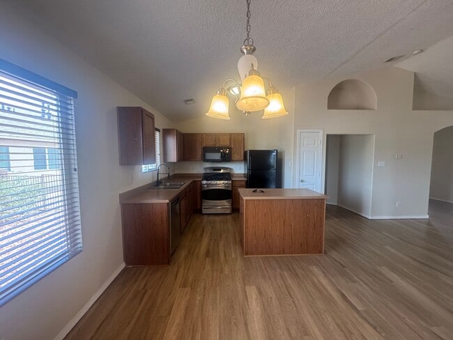Photo - 3 bed 2 bath home in Huning Ranch