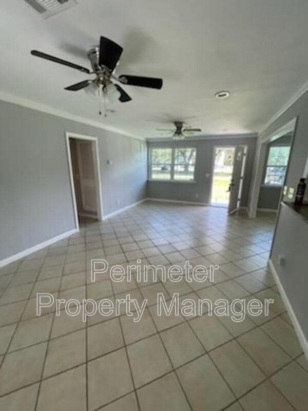 Photo - 7352 Old Kings Rd S